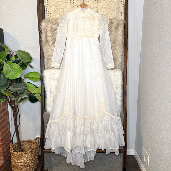 Vintage 1960’s Emma Domb Puff Sleeve White Gown